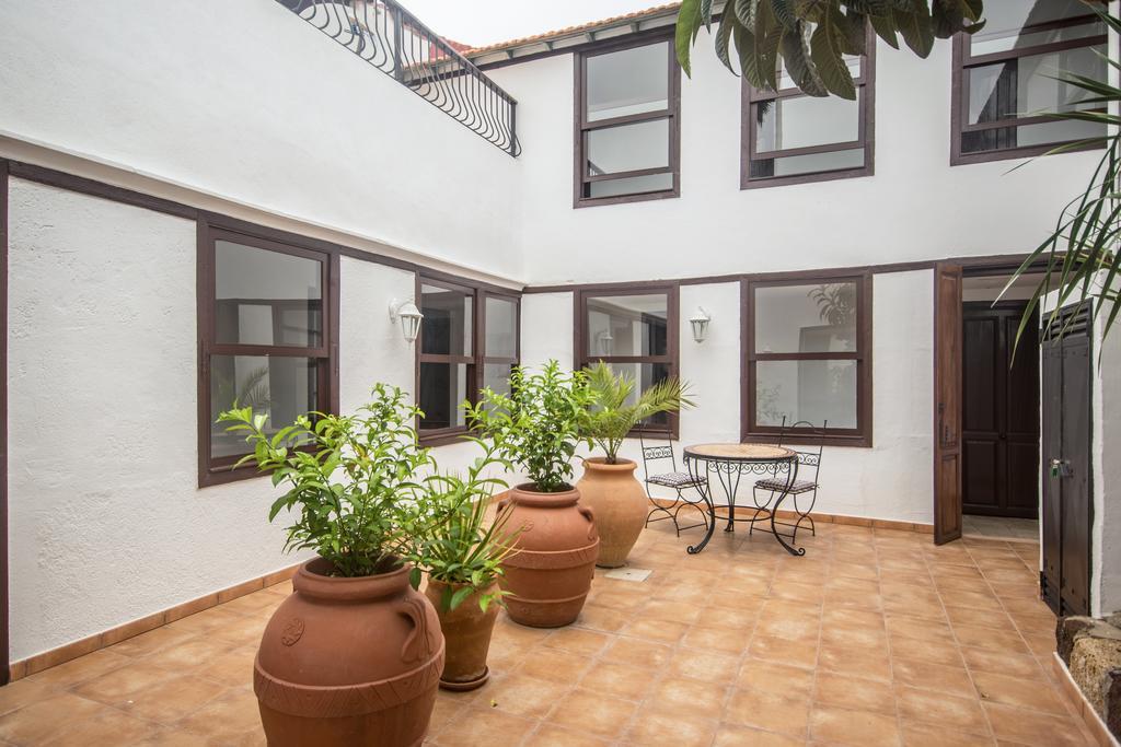 Ecoverode Hotel Emblematico Vegetariano Vegano Arona  Luaran gambar